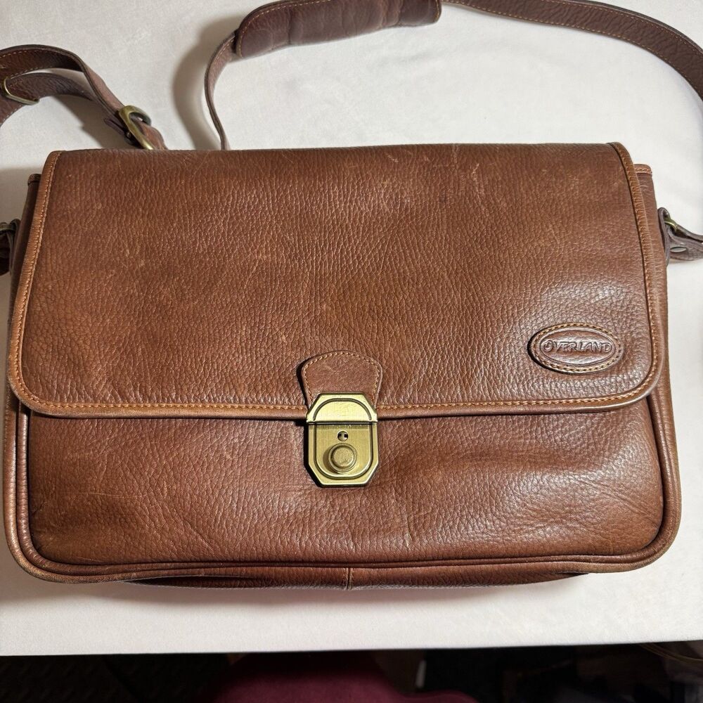 Overland Brown Pebbled Leather Messenger Shoulder Bag Turn Lock Adjustable Strap